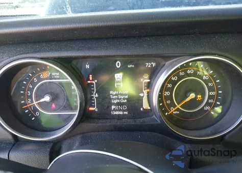 2018 Jeep Wrangler Unlimited Sahara 4X4 z USA, uszkodzony, nr VIN 1C4HJXEN7JW325742